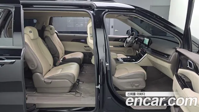 Kia Carnival Generation 4 — Фото автомобиля 16