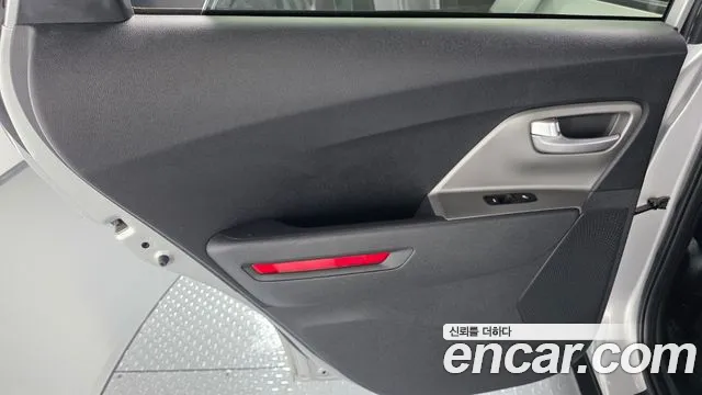 Kia Niro Niro Plus Air — Фото автомобиля 21