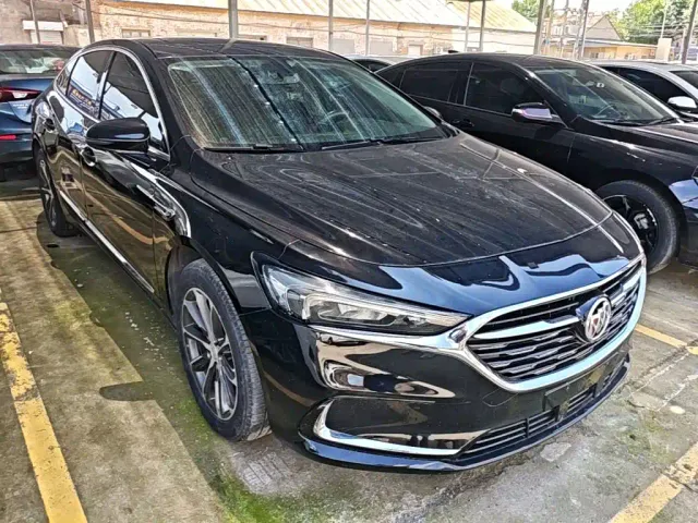 Buick LaCrosse — Фото автомобиля 3