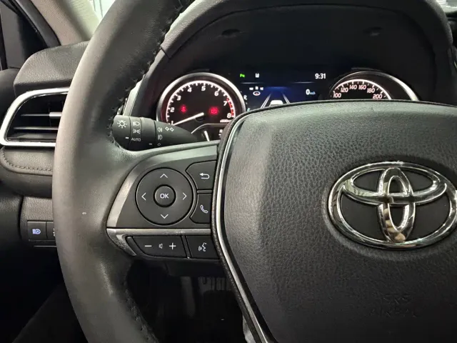 Toyota Camry — Фото автомобиля 15