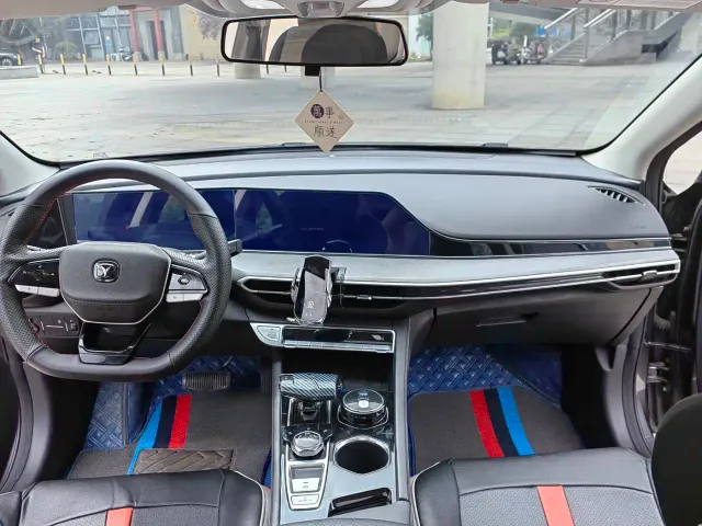 Changan Eado — Фото автомобиля 12