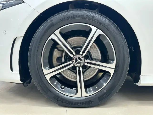 Mercedes-Benz A-Class — Фото автомобиля 23