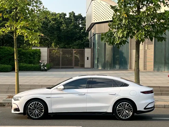 BYD Han — Фото автомобиля 7