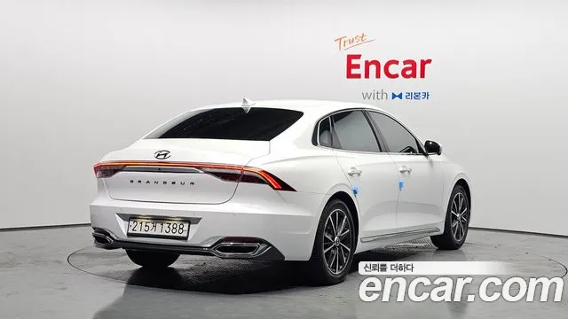 Hyundai Grandeur Новый Grandeur IG 3.0 LPi (Для проката) — Фото автомобиля 2