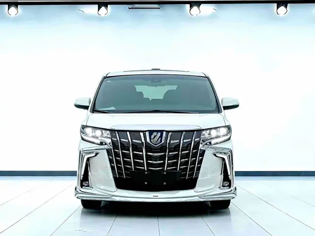 Toyota Alphard — Фото автомобиля 2