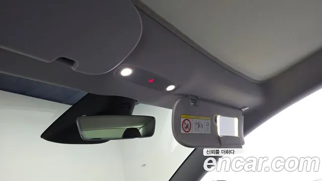 Tesla Model 3 — Фото автомобиля 25