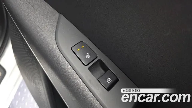 Kia Niro — Фото автомобиля 19