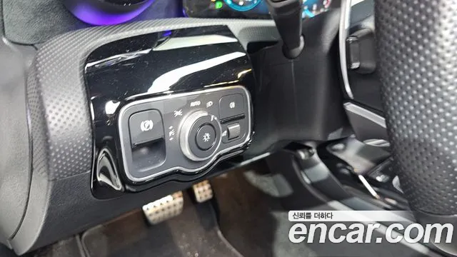 Mercedes-Benz A-Class — Фото автомобиля 12