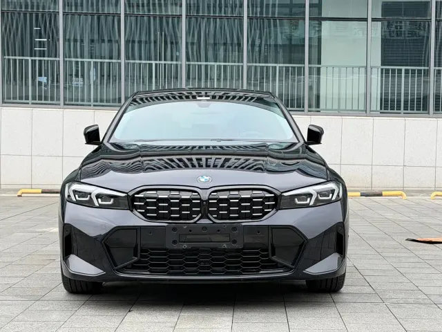 BMW 3 Series — Фото автомобиля 3