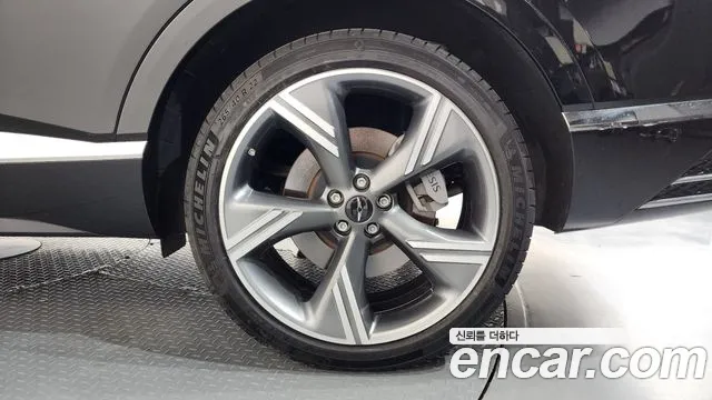 Genesis GV80 — Фото автомобиля 6