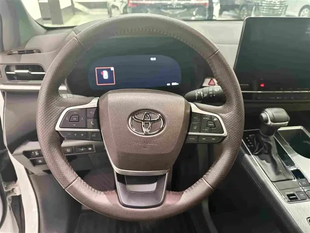 Toyota Granvia — Фото автомобиля 9
