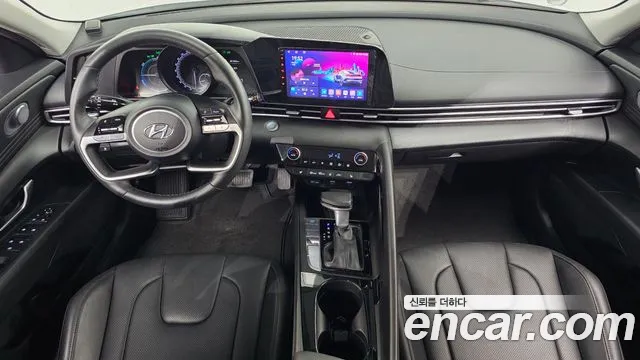 Hyundai Avante CN7 — Фото автомобиля 10