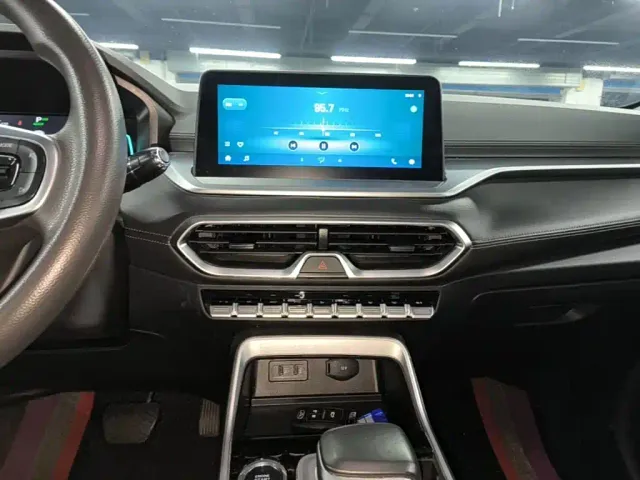 Kaiyi Xuanjie Pro EV — Фото автомобиля 12