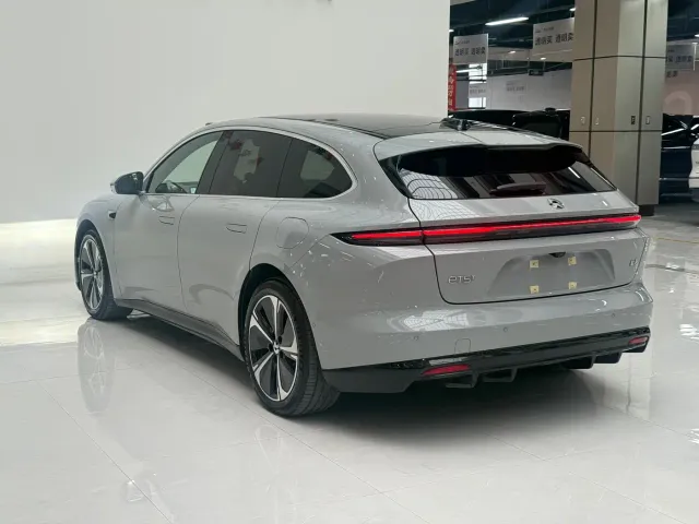 Nio ET5 Touring — Фото автомобиля 4