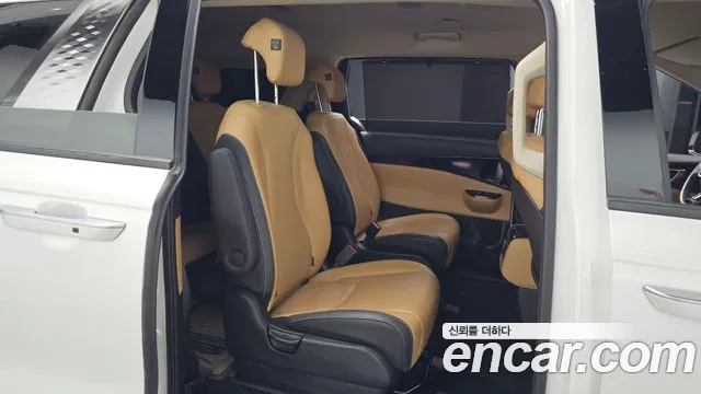 Kia Canival Carnival 4 поколение Дизель 9 мест Signature — Фото автомобиля 8