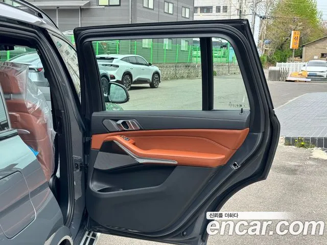 BMW X7 — Фото автомобиля 3