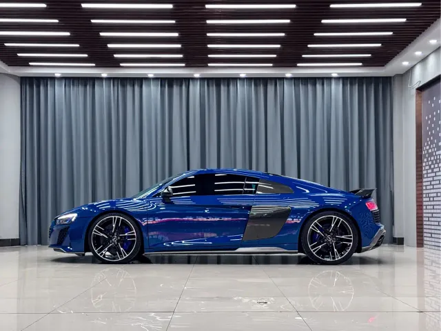 Audi R8 — Фото автомобиля 3