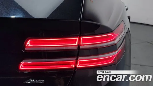 Genesis GV80 — Фото автомобиля 8