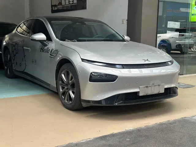 Xpeng P7 — Фото автомобиля 4
