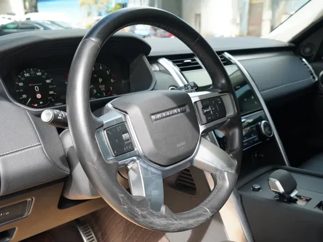 Land Rover Discovery — Фото автомобиля 23