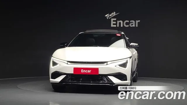 Kia EV6 — Фото автомобиля 3