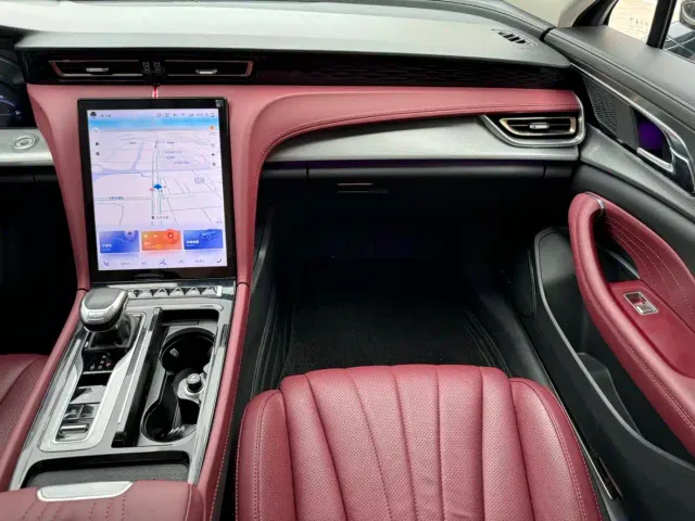 Hongqi H5 — Фото автомобиля 9