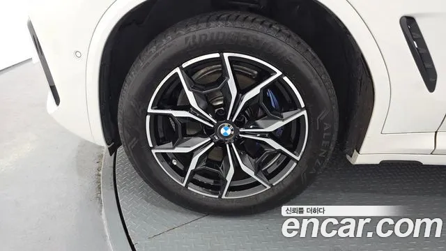 BMW X4 xDrive20i M Sport — Фото автомобиля 5