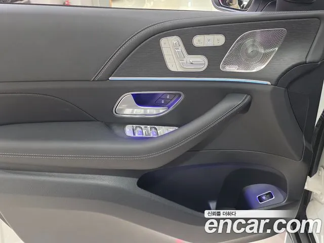Mercedes-Benz GLE-Class — Фото автомобиля 14