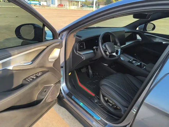 BYD Sealion 07 EV — Фото автомобиля 15