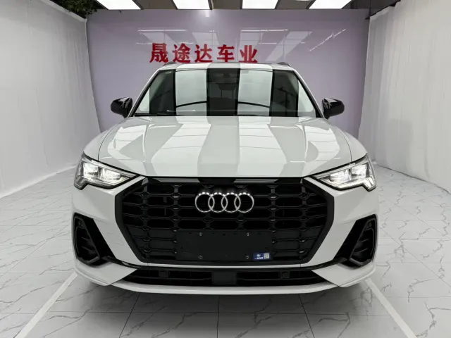 Audi Q3 — Фото автомобиля 2