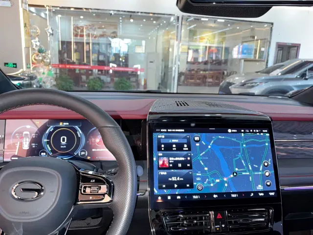 GAC Trumpchi M8 — Фото автомобиля 11