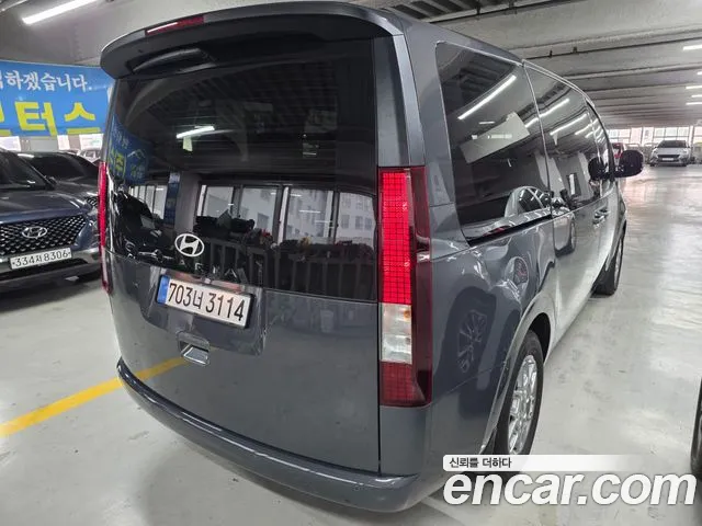 Hyundai Staria — Фото автомобиля 2