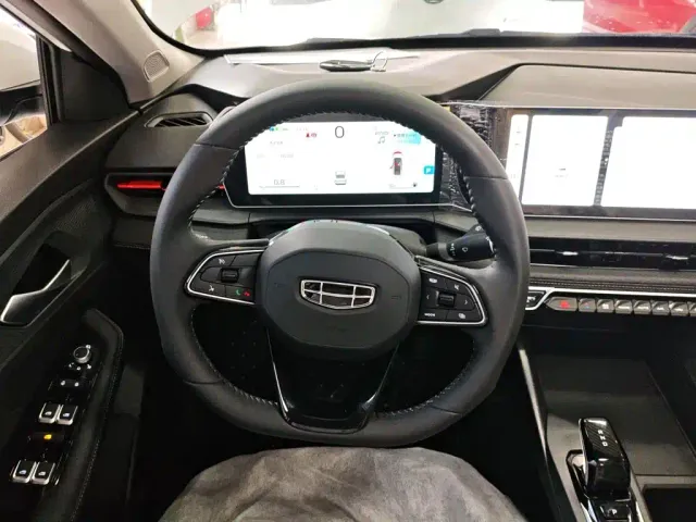 Geely Binrui — Фото автомобиля 10