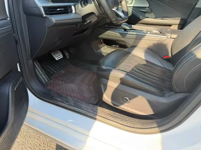 Chery Arrizo 8 — Фото автомобиля 4