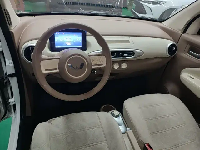 Wuling Hongguang Mini EV — Фото автомобиля 9