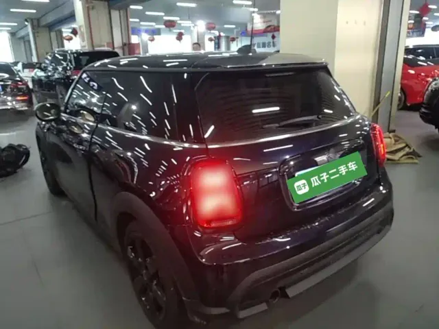 MINI Hatch — Фото автомобиля 4