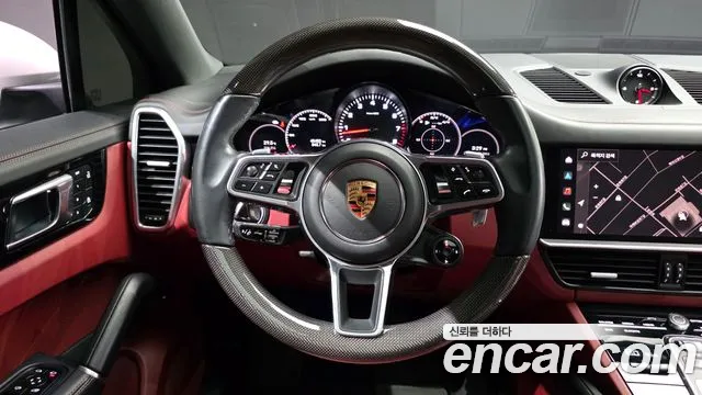 Porsche Cayenne — Фото автомобиля 13
