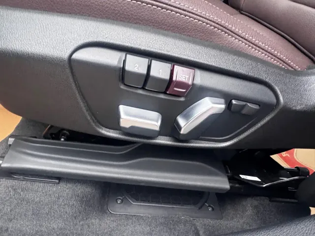 BMW X1 — Фото автомобиля 12