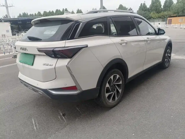 Dongfeng Yixuan GS — Фото автомобиля 6