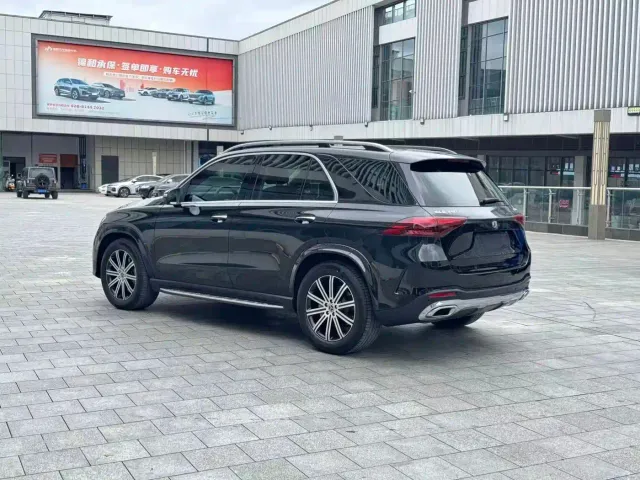 Mercedes-Benz GLE-Class — Фото автомобиля 19