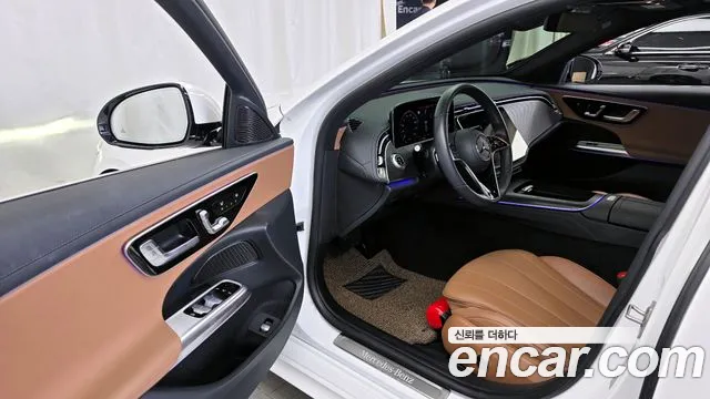 Mercedes-Benz E-Class — Фото автомобиля 10