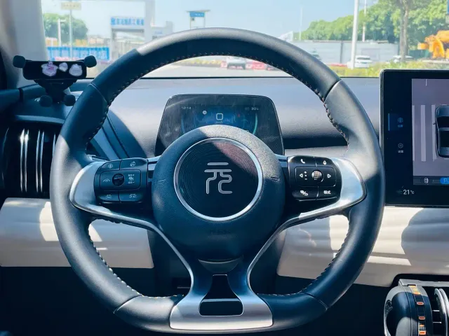 BYD Yuan PLUS — Фото автомобиля 21