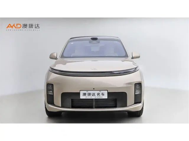 Li Auto L9 — Фото автомобиля 2