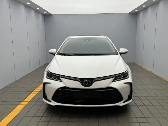 Toyota Corolla — Фото автомобиля 2