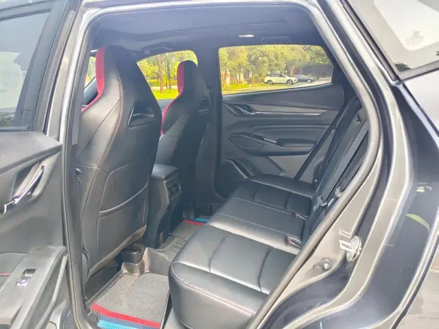 Changan X5 Plus — Фото автомобиля 11