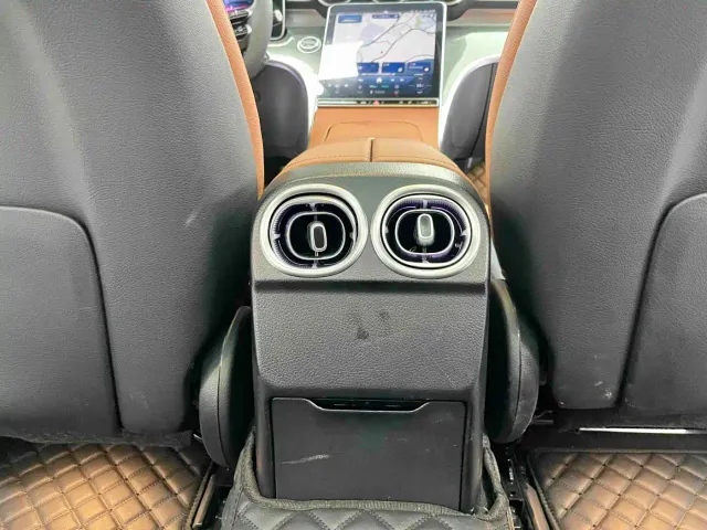 Mercedes-Benz C-Class — Фото автомобиля 13