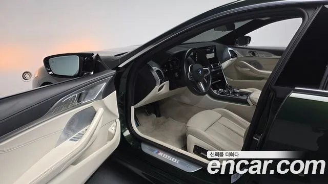 BMW 8 Series G15 — Фото автомобиля 9