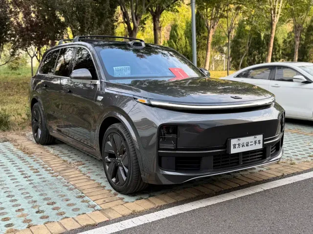 Li Auto L9 — Фото автомобиля 3