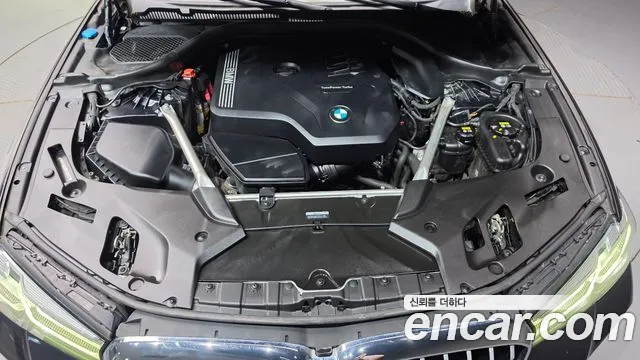 BMW 5 Series G30 — Фото автомобиля 9