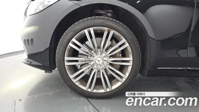 Mercedes-Benz S-Class — Фото автомобиля 5